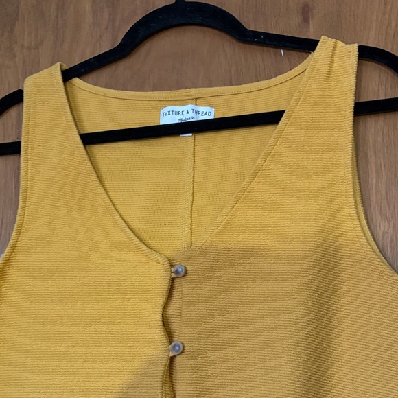 Madewell Texture & Thread Women's Mustard Yellow Button Vest Top - Picture 3 of 5